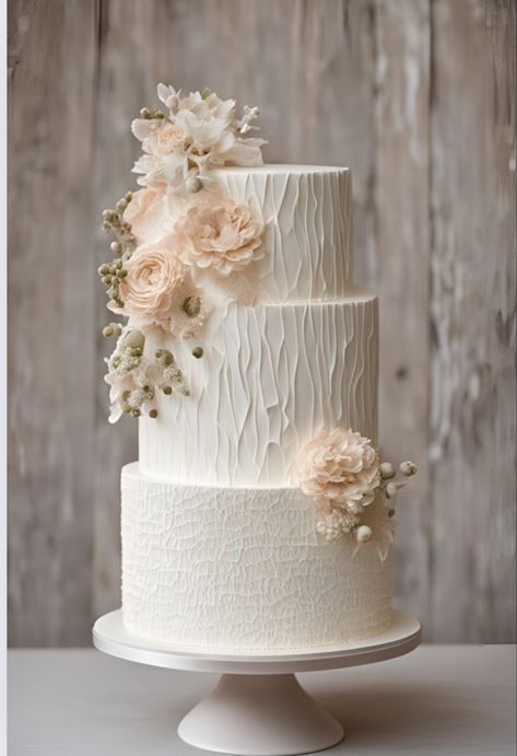 White tiered textured wedding cake 🍰 Three Layer Cake Wedding, 3 Tier Textured Wedding Cake, Wedding Cakes Textured, Three Teir Wedding Cake, Wedding Cakes Modern Elegant, Wedding Cake Minimalist, Textured Wedding Cake, Classy Wedding Cakes, Wedding Cake Designs Simple