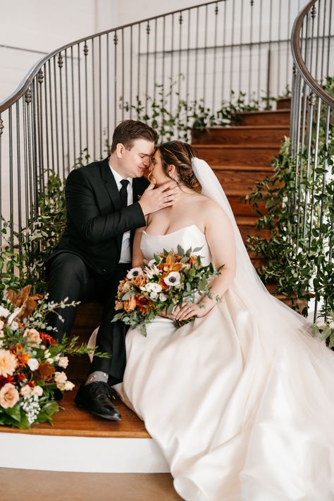 Looking for insporation for staircase wedding decor? The Grand Stairway inside the Pavilion at Howe Farms Chattanooga is a perfect centerpiece for dramatic florals! Allie and Matthews fall florals Photographer: haleyowenbyphotography Staircase Wedding Decor, Staircase Wedding, Howe Farms, Grand Stairway, Fall Wedding Florals, Fall Florals, Boutique Wedding, The Pavilion, Reception Hall