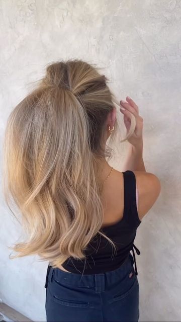 Vanilla Almond Butter Blonde Hair, Almond Butter Hair, Vanilla Almond Butter Hair, Vanilla Almond Blonde, Vanilla Almond Blonde Hair, Almond Blonde, Hand Tied Wefts, Blonde Hair Inspiration, Pony Hair