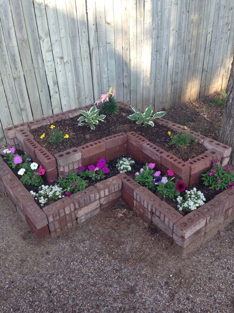 Brick Raised Flower Beds, Brick Flower Bed Ideas, Garden Ideas With Bricks, Block Flower Bed, Brick Garden Bed, Bricks Garden, Brick Raised Garden Beds, Brick Flower Bed, Above Ground Garden