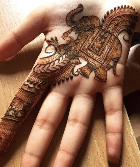 Palm Mehndi, Rajasthani Mehndi Designs, Palm Mehndi Design, Modern Mehndi, Bridal Mehendi Designs Hands, Mehndi Designs Bridal Hands, Mehndi Design Pictures, Modern Mehndi Designs, Very Simple Mehndi Designs