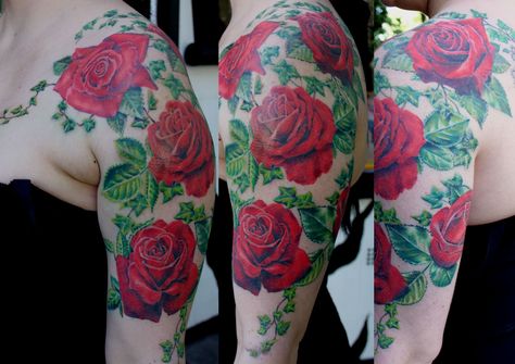 red roses with ivy tattoo by Mirek vel Stotker - love the realism, lack of black outlining Ivy Rose Tattoo, Ivy Tattoos, Roses Tattoos, Rose Tat, Ivy Tattoo, Symmetrical Tattoo, Compass Rose Tattoo, Rose Drawing Tattoo, Thigh Tattoo Designs