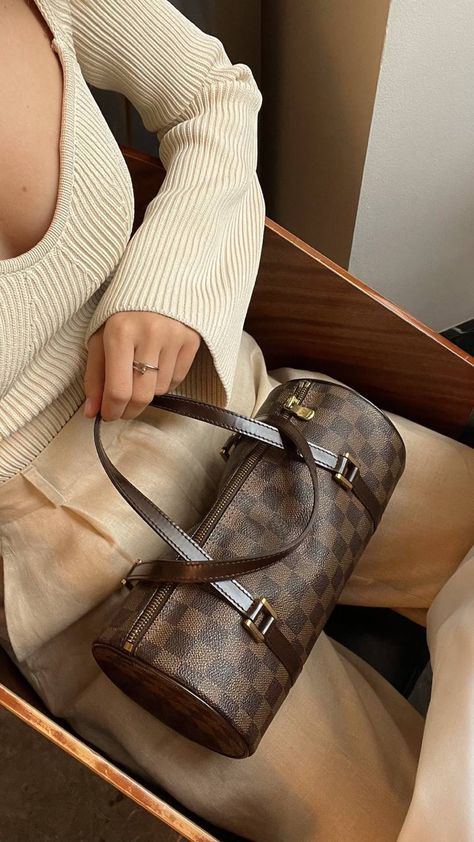 Vuitton Outfit, Louis Vuitton Outfit, Louis Vuitton Papillon, Bag Obsession, Heart Bag, Authentic Design, Vuitton Bag, Louis Vuitton Bag Neverfull, Lv Bag