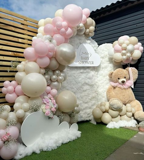 Baby Girl Babyshower, Cloud Theme Party, Pink Bear Baby Shower, Cloud Baby Shower Theme, Fall Baby Shower Decor, Babyshower Decor, Teddy Bear Baby Shower Theme, Pink Baby Shower Decorations, Cloud Theme