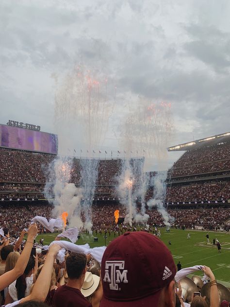 Texas A&m University Aesthetic, Texas A&m Campus, A&m College, Texas A&m Game Day, Texas A&m Football, Texas A And M Aesthetic, Texas A&m Wallpaper, A&m University, A&m Aesthetic