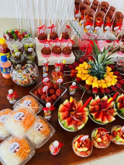 Quince Desert Table Ideas Mexican, Mexican Fruit Bar Ideas, Candy Bar Ideas Mexican, Fiesta Snack Table, Mexican Food For Quinceanera, Fruit Stand Party, Mexican Sweet Table Ideas, Chamoy Bar Dessert Tables, Dessert Table Ideas Mexican