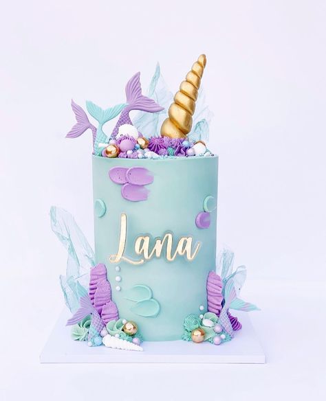 Unicorn Bedroom Ideas, Kylie Birthday, Ocean Cakes, Mermaid Theme Birthday Party, Unicorn Bedroom, Sea Cakes, 5th Birthday Party Ideas, Unicorn Birthday Cake, Beach Cakes