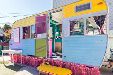 This Colorful Camper Will Put a Huge Smile on Your Face   - CountryLiving.com Trailer Airbnb, Glamour Camping, Childhood Bedroom, Food Trailers, Airbnb Ideas, Camping Vintage, Go Glamping, Airbnb Rentals, Travel Things