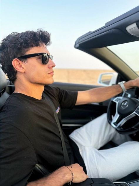 Men Driving Aesthetic, Xavier Serrano Aesthetic, Billionaire Man, Loren Hale, Xavier Serrano, Give Me A Chance, Ultimate Keto Meal Plan, Spanish Men, European Men