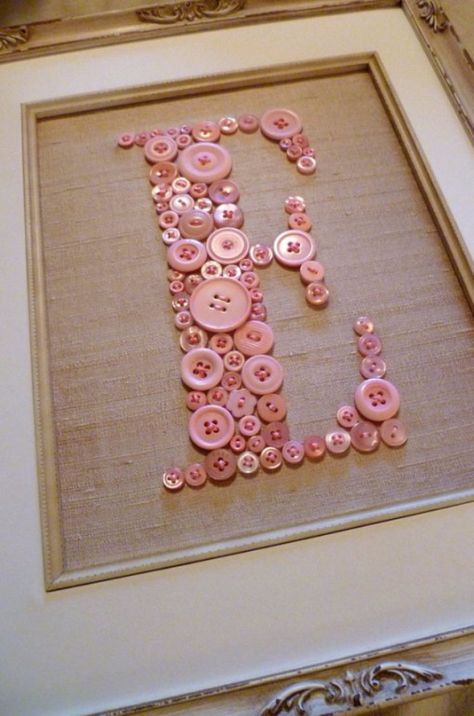 DIY Projects and Crafts Made With Buttons - Monogram Button Wall Art - Easy and Quick Projects You Can Make With Buttons - Cool and Creative Crafts, Sewing Ideas and Homemade Gifts for Women, Teens, Kids and Friends - Home Decor, Fashion and Cheap, Inexpensive Fun Things to Make on A Budget Hantverk Diy, Diy Buttons, Diy Valentine, Button Art, Button Crafts, Crafty Craft, Cute Crafts, Crafts To Do, Crafty Things