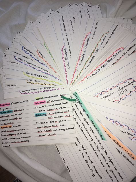 History flashcards✨ Notebook Fonts, Flashcards Aesthetic Ideas, Flashcards Aesthetic, History Flashcards, Flashcard Ideas, Flashcards Revision, Flashy Flash, Revision Motivation, Academic Comeback