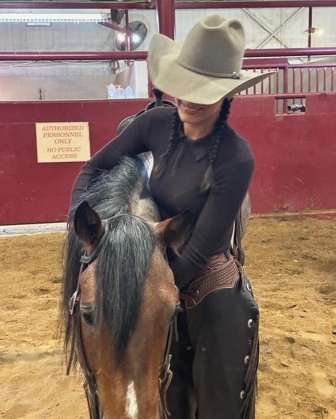 Cute Horse Riding Outfits, Horse Riding Clothes, Keep Learning, Trying New Things, Bella Hadid Outfits, Cowgirl Aesthetic, Rodeo Outfits, Stop Trying, Baby Cowboy