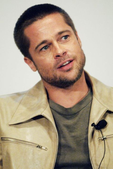 How Every Guy Can Rock a Shaved Head—No Matter His Hair Type Shaved Head Styles, Brad Pitt Haircut, Head Hairstyles, Brad Pitt Hair, Shaved Hairstyles, Buzz Cut Hairstyles, Shaved Hair Designs, Men's Facial Hair, Mens Facial Hair Styles