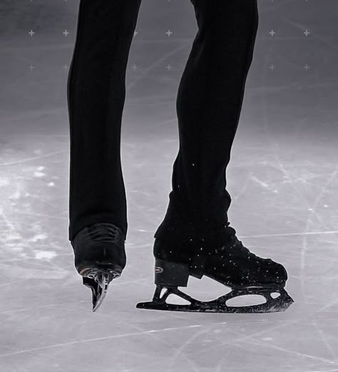 Aesthetic Jasmine, Ivan Lukov, Mariana Zapata Aesthetic, Lukov With Love, From Lukov With Love, Male Figure Skaters, Skating Aesthetic, Street Punk, Skater Aesthetic