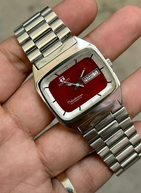 Tissot Mens Watch, Stylish Watches Men, Fancy Watches, Vintage Watches Women, Retro Watches, Old Watches, Vintage Watches For Men, Classy Jewelry, Jewelry Lookbook