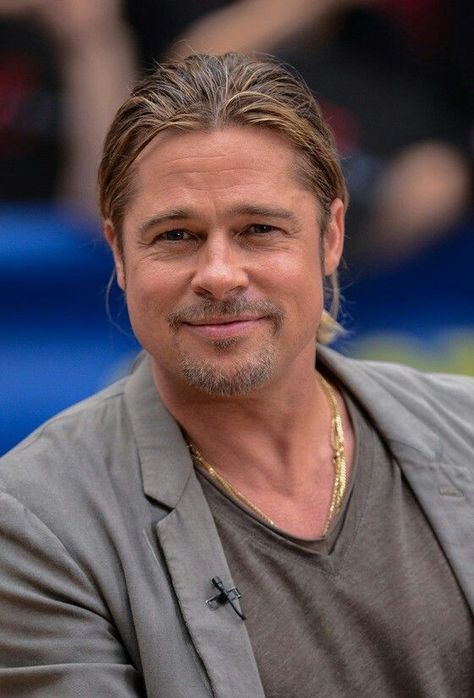 Brad Pitt Birthday, William Bradley Pitt, Brad Pitt Pictures, Japanese Men Hairstyle, Brad Pitt Style, Bradley Pitt, Brad Pitt Photos, Model Man, Andre Rieu