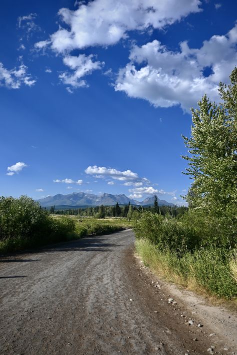 Montana Aesthetic, Montana Sky, Country Photography, Big Sky Montana, Big Sky Country, Big Sky, Montana, Places To Go, Road Trip