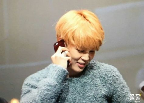 #wattpad #fanfiction you are an army .who is a casual girl. one day you got msg from a person in twitter.. who changes your life forever.. it's non other that jimin let's see what happens next #1 - Jiminopp #8 - btspjm Thank you all for your support.. It means a lot ❤❤❤❤ Jimin Talking, Talking On Phone, Love Park, Talking On The Phone, Let Me Love You, Eyebrow Piercing, Ulsan, On Phone, Billboard Music Awards