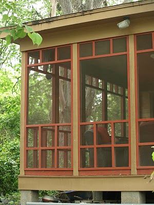 Craftsman Porch, Small Sunroom, Screened Porch Designs, Sunroom Addition, Sunroom Ideas, Sleeping Porch, Addition Ideas, Building A Porch, Craftsman Exterior