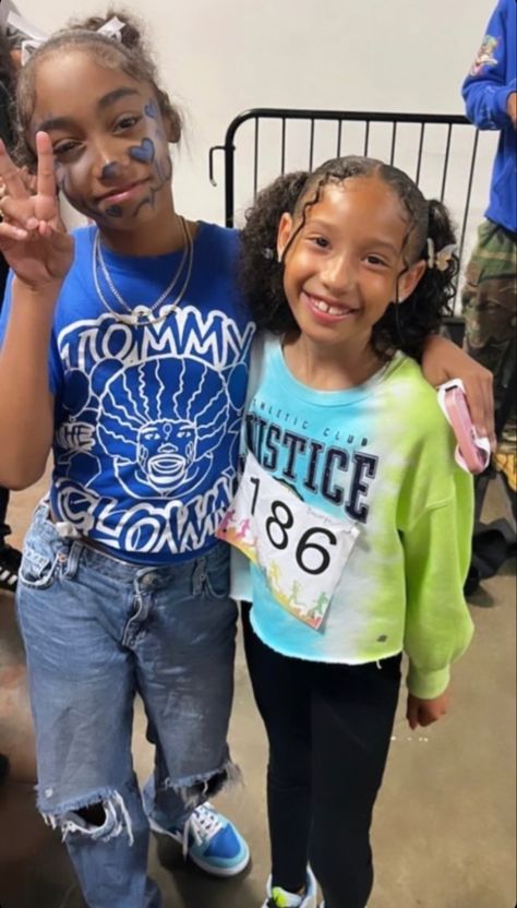 this was at ttc tryouts. Jayah bailey Jayah Bailey Funny Pics, Jayah And Kimora Halloween, Tsquad Girl, Jayah Bailey Pics, Justice Bailey Tommy The Clown, Jayah Tommy The Clown, Jayah Bailey And Her Mom, Jojo Singer, Jayah & Kimora Pictures