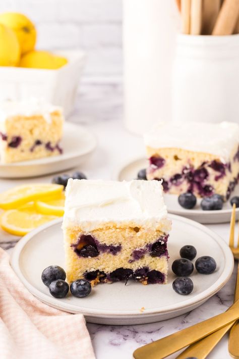 Blueberry Sheet Cake - Kitchen Divas Lemon Blueberry Sheet Cake, Blueberry Sheet Cake, Blueberry Rhubarb Pie, Blueberry Cinnamon Rolls, Blueberry Breakfast Cake, Lemon Frosting, Blueberry Syrup, Caramel Mocha, Lemon Icing