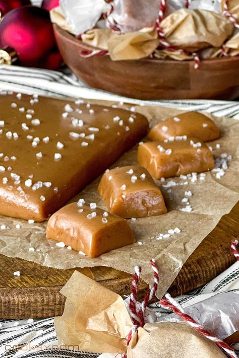 We're keeping the sweets rolling all week long with our buttery, chewy, & slightly salty Homemade Caramels. Gone are the days when you're too intimidated to even try making candy at home. Cooksy will change the way you see time and temperature, the two keys of successful candy making. #cooksy #cooksyofficial #cooksywithcooksy #cooksycommunity #cooksycreator #cooksycrew #cooksyrecipe #smartkitchen #cookingassistant #homemadecaramels #neighborgifts #homemadecandy #saltedcaramel #christmasgifts Keto Caramel Candy, Sea Salt Caramel Fudge, Christmas Deserts Ideas, Holiday Snacks Appetizers, Chocolates Homemade, Xmas Crackers, Chocolate Covered Pretzels Recipe, Crockpot Candy Recipes, Homemade Caramel Recipes