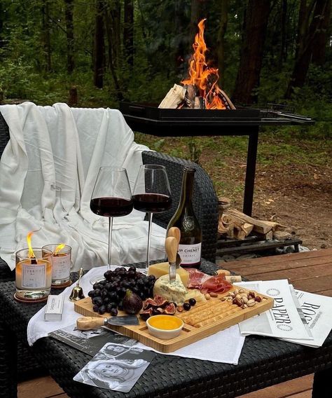 Cozy Mood, Aesthetic Picnic, Dream Dates, Cabin Trip, Autumn Wine, Fall Mood Board, Life Vision Board, Aesthetic Autumn, Wine And Dine