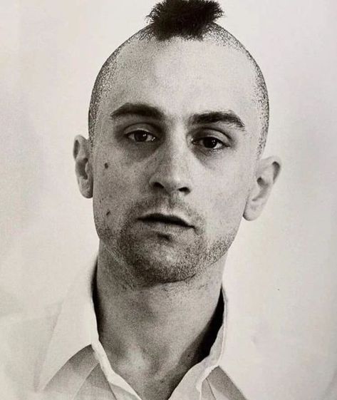 Robert Deniro on Instagram: "1976 #robertdeniro" Taxi Driver 1976, Robert Deniro, Taxi Driver, On Instagram, Instagram