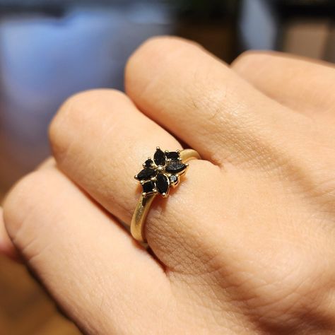 Black Diamond Flower Ring, Stacked Diamond Ring, Black And Gold Jewelry, Engagement Ring Flower, Cluster Diamond Ring, Flower Diamond Ring, Black Diamond Engagement Ring, Diamond Ring For Women, A Promise Ring