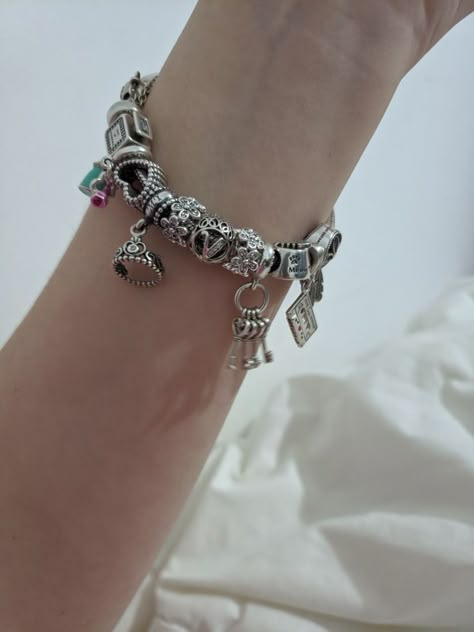 Bracelet On Wrist, Natrual Nails, Pandora Bracelet Charms Ideas, Pandora Accessories, Girly Bracelets, Pandora Bracelet Designs, Pandora Collection, Jewelry Accessories Ideas, Dope Jewelry