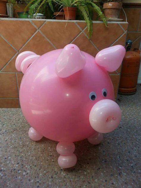 Diy Pig Balloon, Pig Roast Party, Pig Balloon, Farm Themed Party, Cow Baby Showers, Farm Baby Shower, Farm Themed Birthday Party, Pig Birthday Party, Peppa Pig Birthday Party