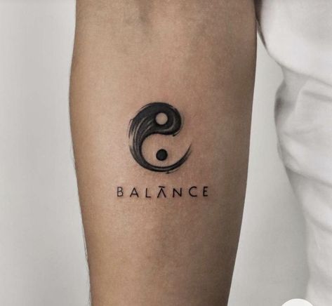 Ying Yang Tattoo For Men, Yin And Yang Tattoo, Ying Yang Tattoo, Yang Tattoo, Sticker Tattoo, Yin Yang Tattoos, Circle Tattoo, Tattoo Trend, Tattoo Arm