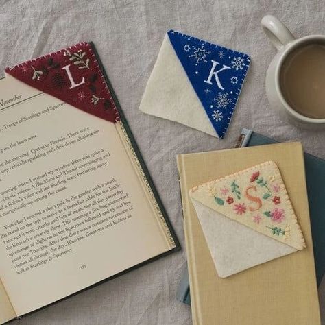 Katherine Lucy (@katherinelucycreates) • Instagram photos and videos Embroidered Bookmarks, Craft Club Ideas, Gift Ideas Homemade, Origami Christmas Tree, Water Soluble Fabric, Charm Bookmark, Fabric Envelope, Felt Bookmark, Corner Bookmark