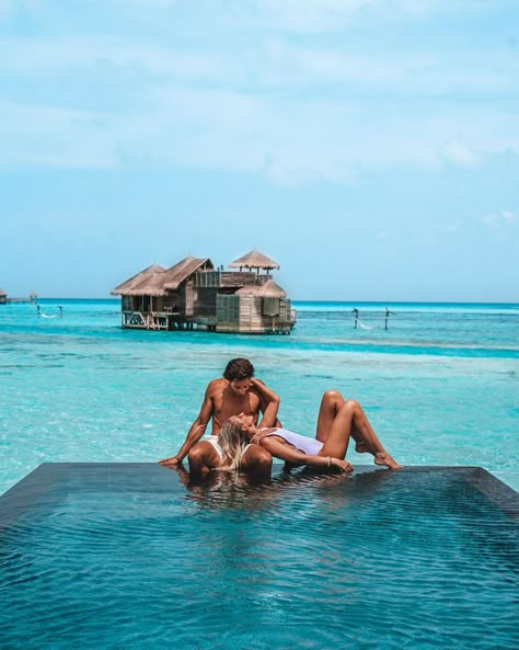 Couples Maldives, Maldives Hotels, Maldives Vacation, Maldives Holidays, Maldives Hotel, Romantic Date Night Ideas, Maldives Honeymoon, Riding A Bicycle, Dream Honeymoon