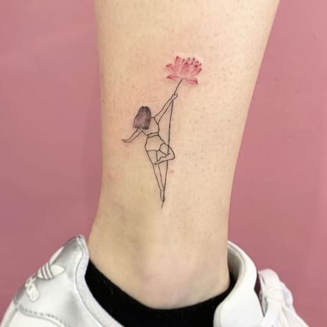 2,391 Likes, 28 Comments - WeGon | Pole Blog (@wegon_) on Instagram: “One of the most beautiful pole tattoos I've ever seen 😍❤️ @sara_blink_ #wegonthepole #poledance” Dancing Tattoos, Dance Quote Tattoos, Dance Tattoos, Confidence Tattoo, Do Tattoo, Dancer Tattoo, Dance Tattoo, Neural Pathways, Pole Sport