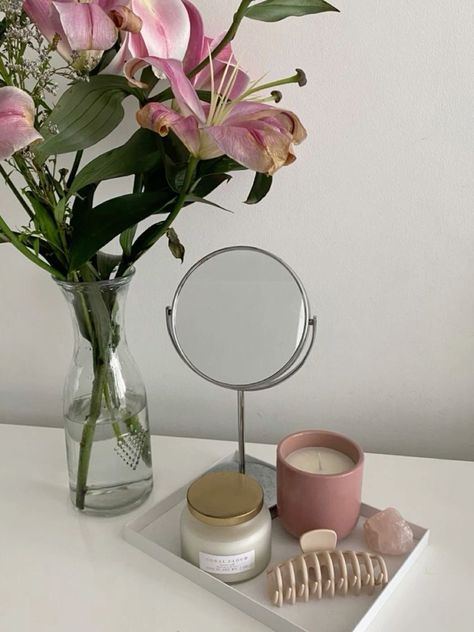 Flowers Bedroom, Tabletop Vanity Mirror, Bedroom Deco, Pinterest Room Decor, Girly Room, Cozy Room Decor, Minimalist Room, Dreamy Room, Room Makeover Bedroom