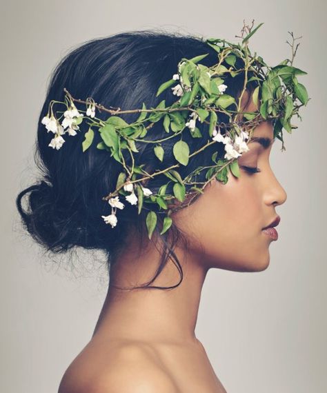 Flowers In Her Hair, Flower Headpiece, Foto Poses, Portrait Inspiration, Floral Crown, 인물 사진, Photography Inspo, Flower Crown, A Flower