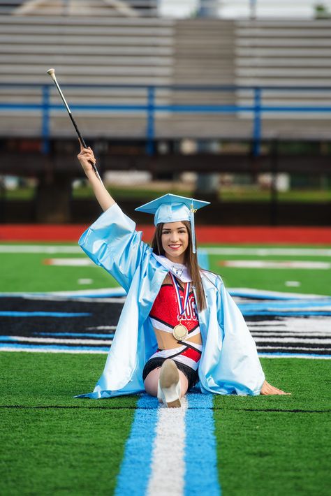 Majorette/twirler senior picture Senior Majorette Pictures, Danceline Picture Ideas, Gymnastics Graduation Pictures, Drill Team Graduation Pictures, Senior Picture Ideas Gymnastics, Colorguard Senior Pictures, Gymnastics Senior Pictures, Dance Team Pictures, Cheerleading Senior Pictures