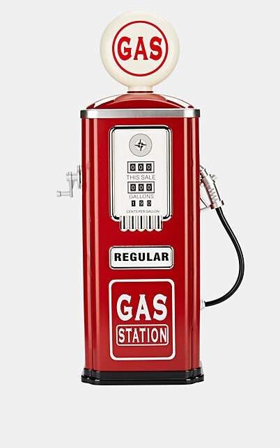 Gas Station Design, Gas Pumps Vintage, 50s Gas Station, Cars At Gas Station, Vintage Gas Station, Fuel Station, Old Gas Station Signs, Old Gas Stations Vintage, Sheetz Gas Station