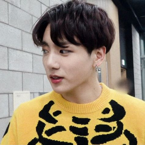 Jungkook Yellow, Army Day, Jungkook Songs, Jungkook Aesthetic, Yellow Wallpaper, Baby Yellow, Yellow Aesthetic, Black And White Aesthetic, About Bts