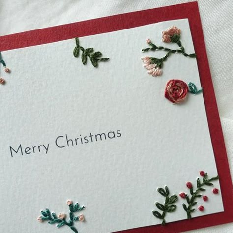 Diy Christmas Cards Embroidered, Christmas Card Embroidery, Embroidered Christmas Cards, Xmas Cards Diy, Minimalist Christmas Cards, Embroidered Photography, Cards Embroidery, Handmade Wedding Invitation, Patterns For Embroidery