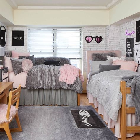 Pink And Grey Dorm Room Ideas, Pink And Gray Dorm Room Ideas, Dorm Room Ideas Black Girls College, Pink And Gray Dorm Room, Hbcu Dorm Ideas, Pink And Grey Dorm Room, Dorm Set Up Layout, Purple Dorm Room Ideas, Baddie Rooms