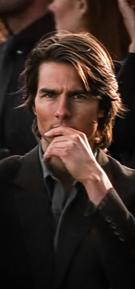 Mission Impossible Tom Cruise, Tom Cruise Long Hair Mission Impossible, Tom Cruise Wallpaper Aesthetic, Tom Cruise Long Hair, Tom Cruise Hair, Tom Cruise Haircut, Mission Impossible 2, Hd Portrait, Tom Cruz