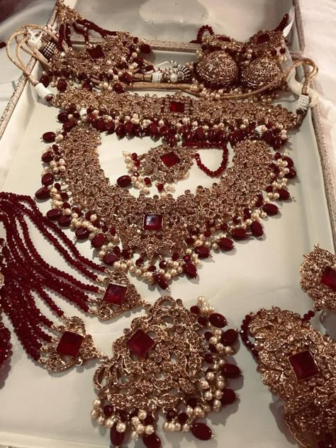 Pakistani Bridal Jewelry Red, Turkish Wedding Jewelry, Bridal Wedding Jewellery Set, Indian Bridal Jewellery Set Wedding, Red Bridal Jewellery Set, Jewelry Wedding For Bride, Jewelry Bride Wedding, Bridal Jewellery Set Weddings, Pakistani Bridal Jewelry Sets Brides