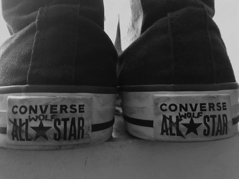 Sirius Black Converse, Moony Padfoot Converse, Marauders Shoes, Sirius Outfit, Marauders Converse, Converse Design, Hp Universe, Remus And Sirius, Regulus Black