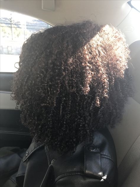 pinterest: @evellynlouyse ♕♡ Beautiful Natural Hair, Natural Hair Beauty, Coily Hair, Natural Hair Inspiration, Hair Crush, Hair Texture, Natural Hair Journey, John 3, Long Curly Hair