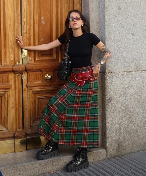 Kilt Outfits, Outfits For School, Outfit Inspo Casual, July 25, Plaid Skirt, Outfit Inspo Fall, Kilt, Colorful Fashion, Modest Fashion