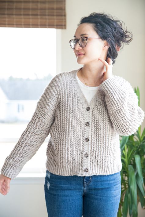 Crochet Button Up Cardigan Pattern Free, Crochet Ribbed Cardigan Pattern Free, Crochet Button Up Sweater Pattern Free, Crochet Cardigan For Beginners, Classy Crochet, Slip Stitches, Crochet Cardigan Free, Crochet Cardigan Pattern Free, Crochet Sweater Pattern Free