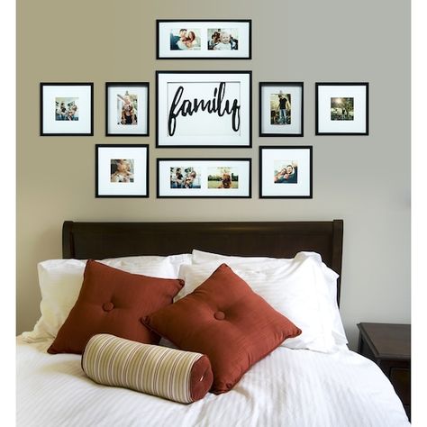 Picture Wall Living Room, Photowall Ideas, Family Pictures On Wall, Wood Family, Gallery Wall Layout, Family Photo Wall, Creative Wall Decor, Photo Wall Decor, Family Wall Decor