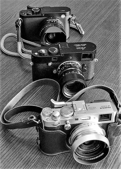 Photography Equipment Storage, Street Photography Camera, Fotocamere Vintage, Camera Life, Gadgets Électroniques, Photo Manga, Recycled Bags, Fuji Camera, Vintage Film Camera